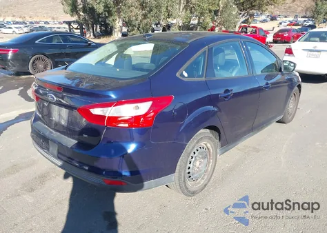 2012 Ford Focus Se z USA, uszkodzony, nr VIN 1FAHP3F22CL140228